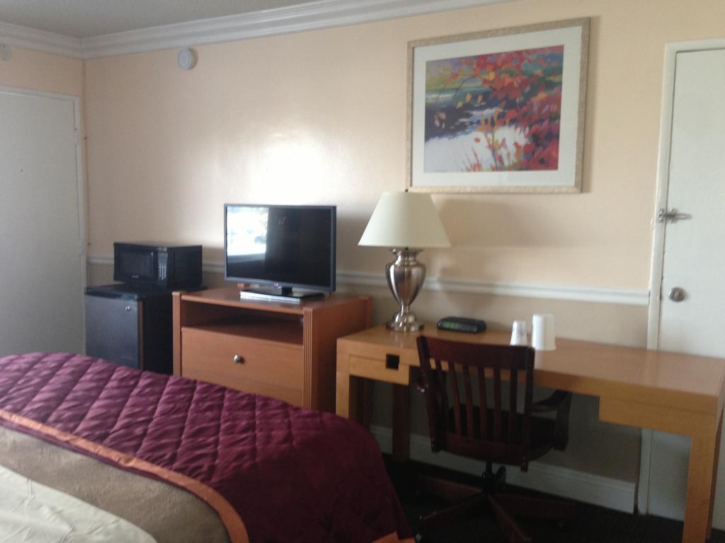 Americas Best Value Inn - Downtown Oakland/Lake Merritt Phòng bức ảnh
