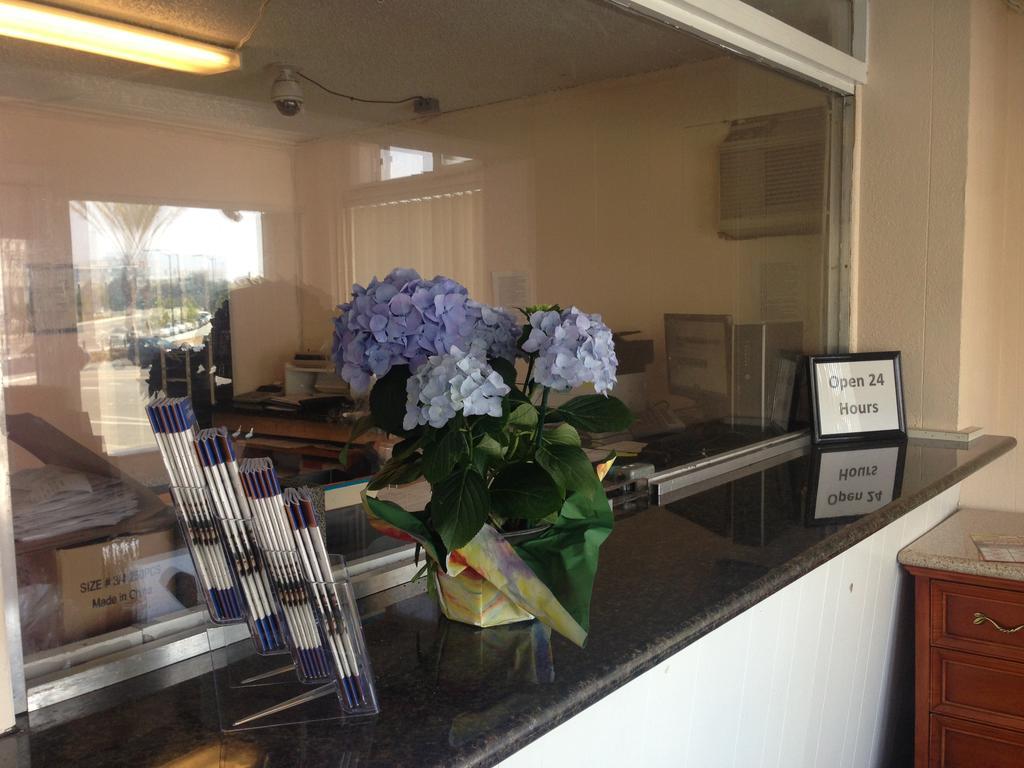 Americas Best Value Inn - Downtown Oakland/Lake Merritt Ngoại thất bức ảnh